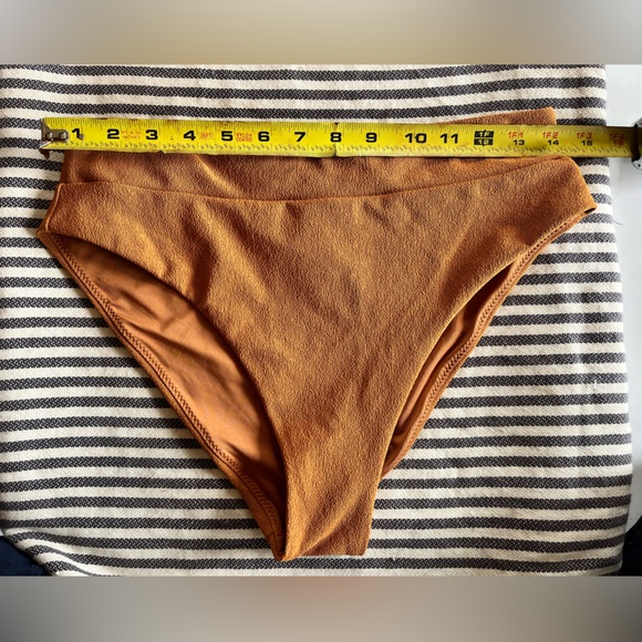 Icóne by Simons Textured Bikini Set - Picture 4 of 8